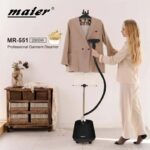 تصویر اتو بخار ایستاده مایر مدل MR551 به رنگ سفید و مشکی، دارای مخزن 3 لیتری، آویز لباس تلسکوپی و سری بخار سرامیکی