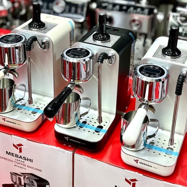 اسپرسوساز مباشی مدل ECM2114 - دستگاه سفید رنگ با کنترل لمسی و پرتافیلتر 58 میلی‌متری