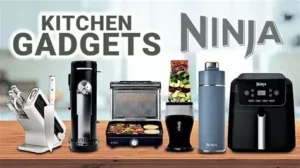 مجموعه ای از لوازم آشپزخانه نینجا از جمله سرخ کن Dual Zone، مولتی کوکر Foodi و گریل Woodfire در یک آشپزخانه مدرن