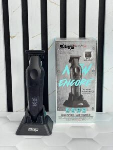 تصویر ماشین اصلاح خط زن دی اس پی مدل 91506 با طراحی ارگونومیک و تیغه ظریف برای اصلاح شماره صفر