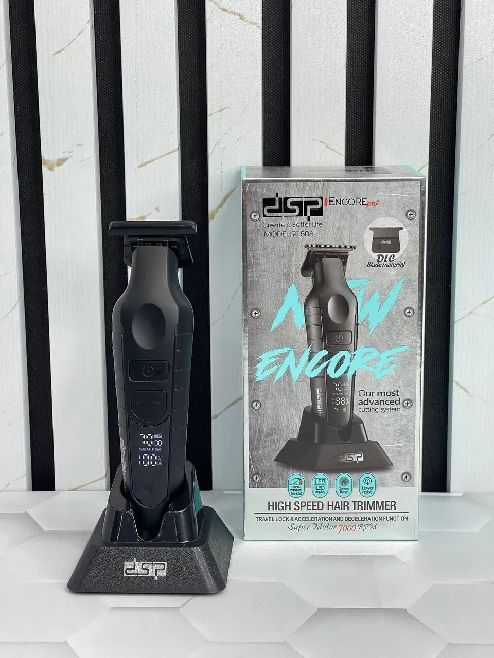 ماشین اصلاح خط زن دی اس پی مدل DSP-91506 تصویر ماشین اصلاح خط زن دی اس پی مدل 91506 با طراحی ارگونومیک و تیغه ظریف برای اصلاح شماره صفر